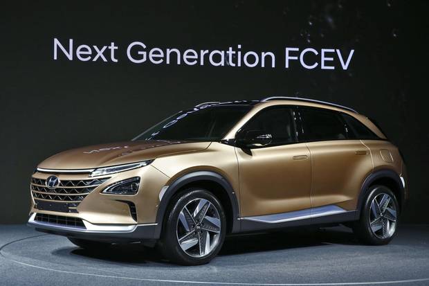 Hyundai’s next-generation fuel-cell SUV will be released in 2018, and will be the basis for the company’s fuel-cell vehicles through to 2025.
