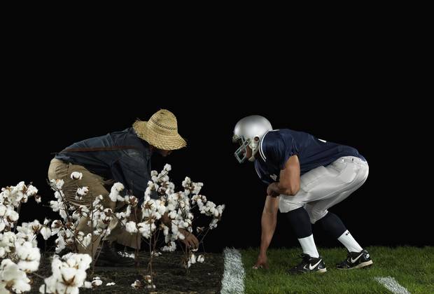 Hank Willis Thomas – The Cotton Bowl, 2011, digital c-print