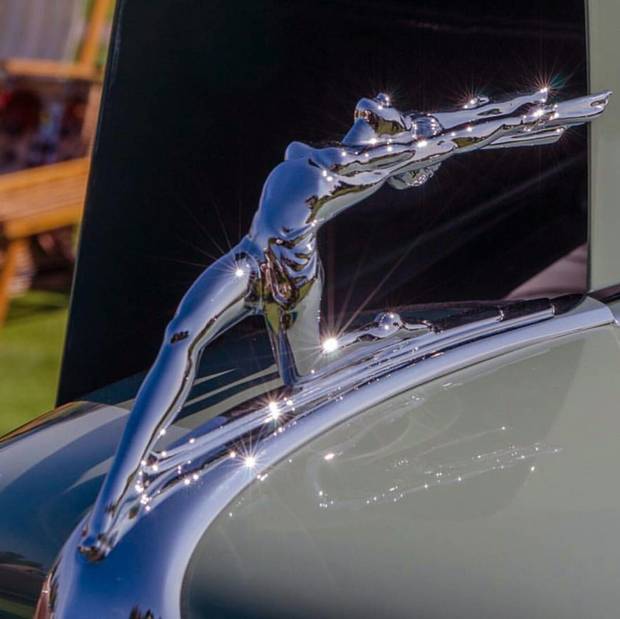 The hood ornament on the 1933 Oldsmobile L33 Convertible Coupe owned by Andrew Faas.