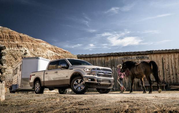 All-new 3.3-liter V6 delivers even more power, torque and better EPA-estimated gas mileage than the previous 3.5-liter V6, further reinforcing how Ford F-150’s light-weighting strategy enables customers to get more done with two fewer cylinders.