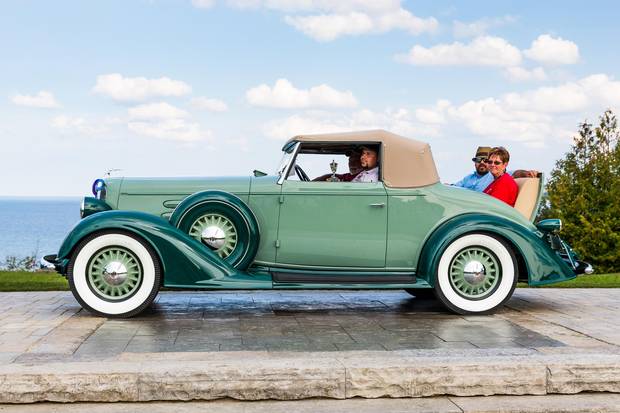 Andrew Faas's 1933 Oldsmobile L33 Convertible Coupe