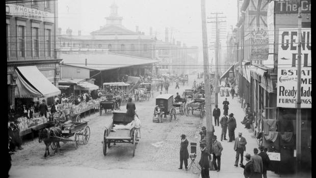 West Market Street, Toronto, 1888. Shows the east side of the North Market and the 1845 City Hall (with cupola, now the South Market) to the south.