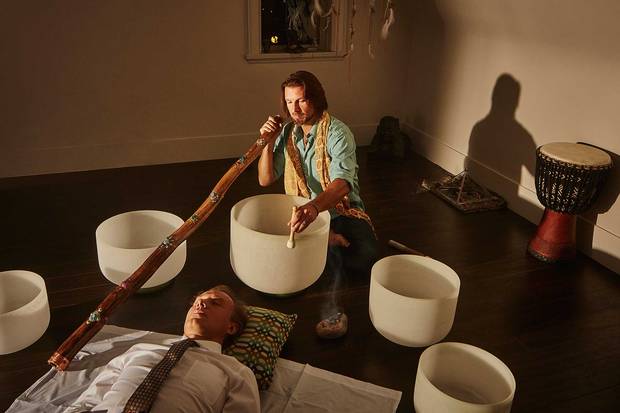 Jesse Hanson of Helix has a way with singing bowlsand didgeridoos—but he also has a PHD in psychology.