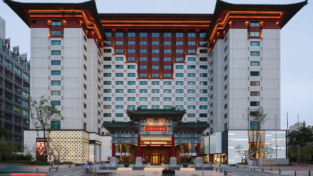 Built on the former site of an army barracks, the Peninsual Beijing brings a rare touch of elegant luxury to the city, boasting spacious suites, smiling service and designer brands.