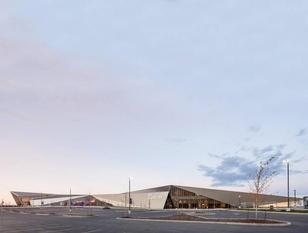 The Clareview Community Recreation Centre, designed by Toronto firm Teeple Architects and Edmonton's Architecture Tkalcic Bengert, is the most ambitious and thoughtful building in the neighbourhood.