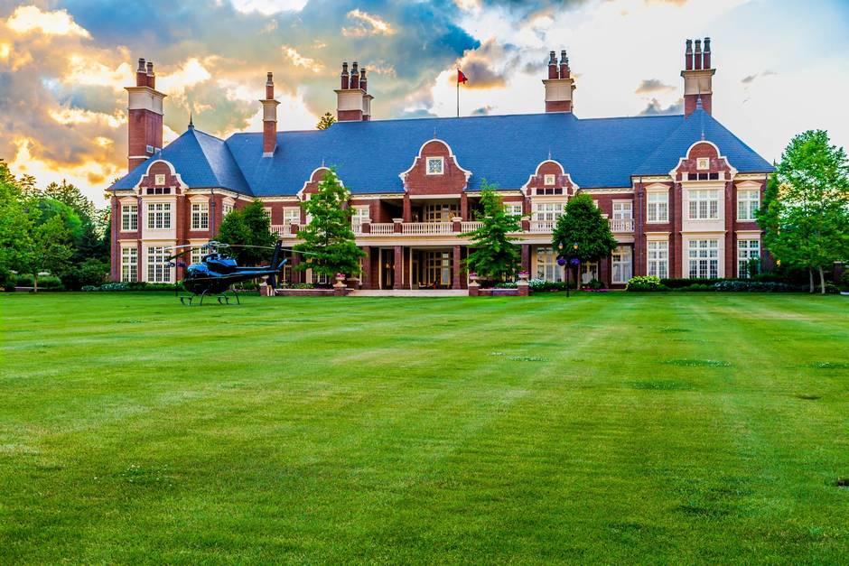 $65-million lakeside mansion replicates 