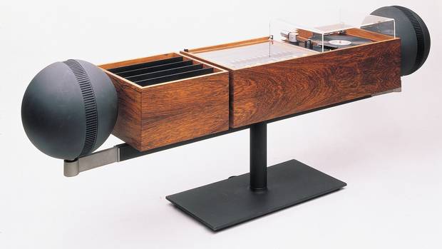 The G2 Stereo, manufactured by Toronto’s Clairtone Sound Corporation, was displayed in something called the “Canadian Cottage” display at the XIII Milan Triennale, one of the world’s top design show of its time. “It says something that all the furniture in the cottage had a Scandinavian influence,” notes Prokopow.