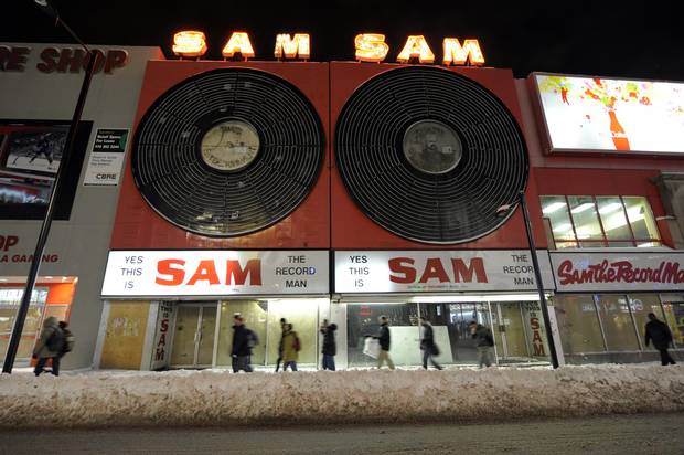 Sam the Record Man on Yonge Street, near Dundas Street, in downtown Toronto, was once a magnet for music lovers, spanning decades. It sits idle in 2007. The iconic sign is getting a new home.