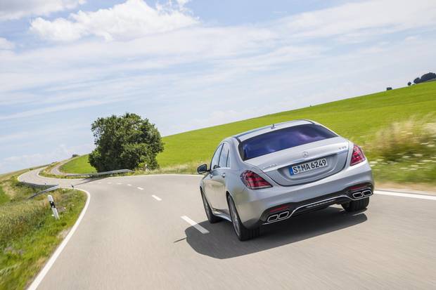 The S63 takes just 3.5 seconds to accelerate from zero to 100 km/h.