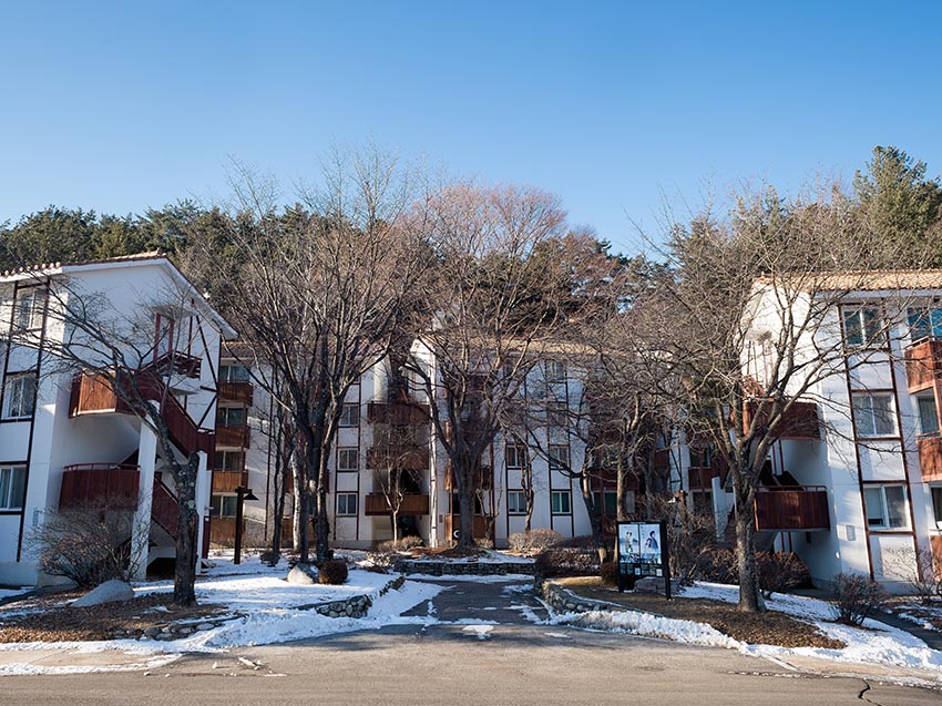 Yongpyong’s first condominium buildings, completed in 1981.