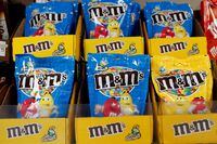 FILE PHOTO: Crispy M&M's and Peanut M&M's made by Mars are seen on sale in a supermarket in London, Britain, April 19, 2018. REUTERS/Peter Cziborra/File Photo