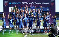 FILE PHOTO: Soccer Football - Women's Super League - Chelsea v Manchester United - Kingsmeadow, London, Britain - May 8, 2022 Chelsea players celebrate with the trophy after winning the Women's Super League Action Images via Reuters/Matthew Childs/File Photo