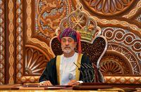 FILE PHOTO: Sultan Haitham bin Tariq al-Said gives a speech after being sworn in before the royal family council in Muscat, Oman, January 11, 2020. REUTERS/Sultan Al Hasani/File Photo