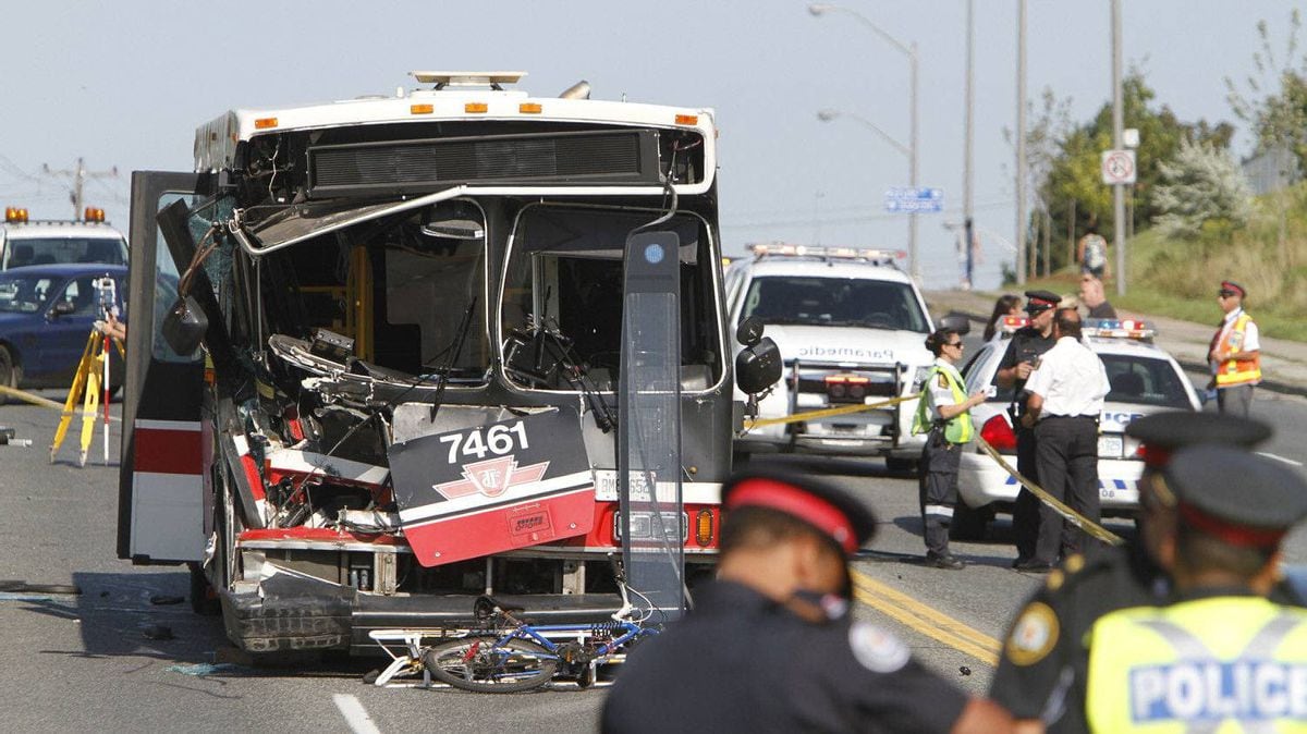 ttc-bus-driver-charged-in-fatal-crash-the-globe-and-mail