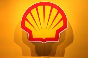 FILE PHOTO: The logo of British multinational oil and gas company Shell is displayed during the LNG 2023 energy trade show in Vancouver, British Columbia, Canada, July 12, 2023. REUTERS/Chris Helgren/File Photo