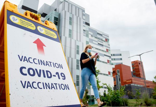 The majority of Canadians polled support fines for people who aren't vaccinated: Nanos