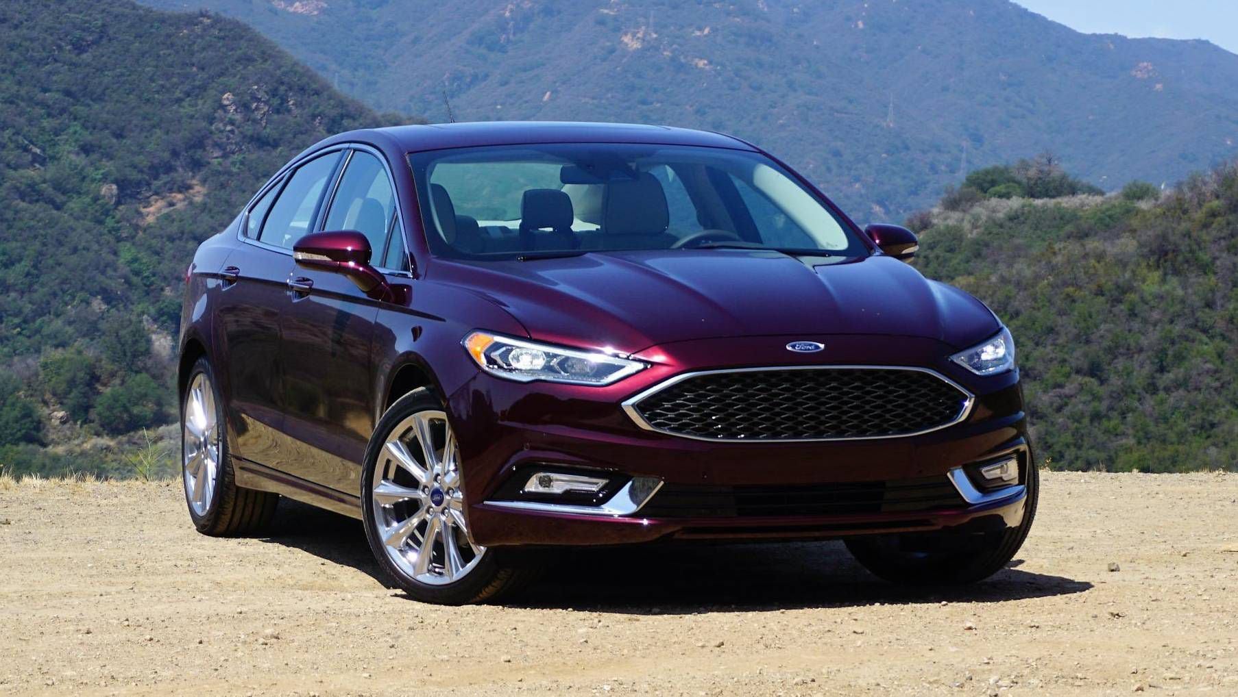 Review 2017 Ford Fusion Is The Quiet Giant Among Sedans