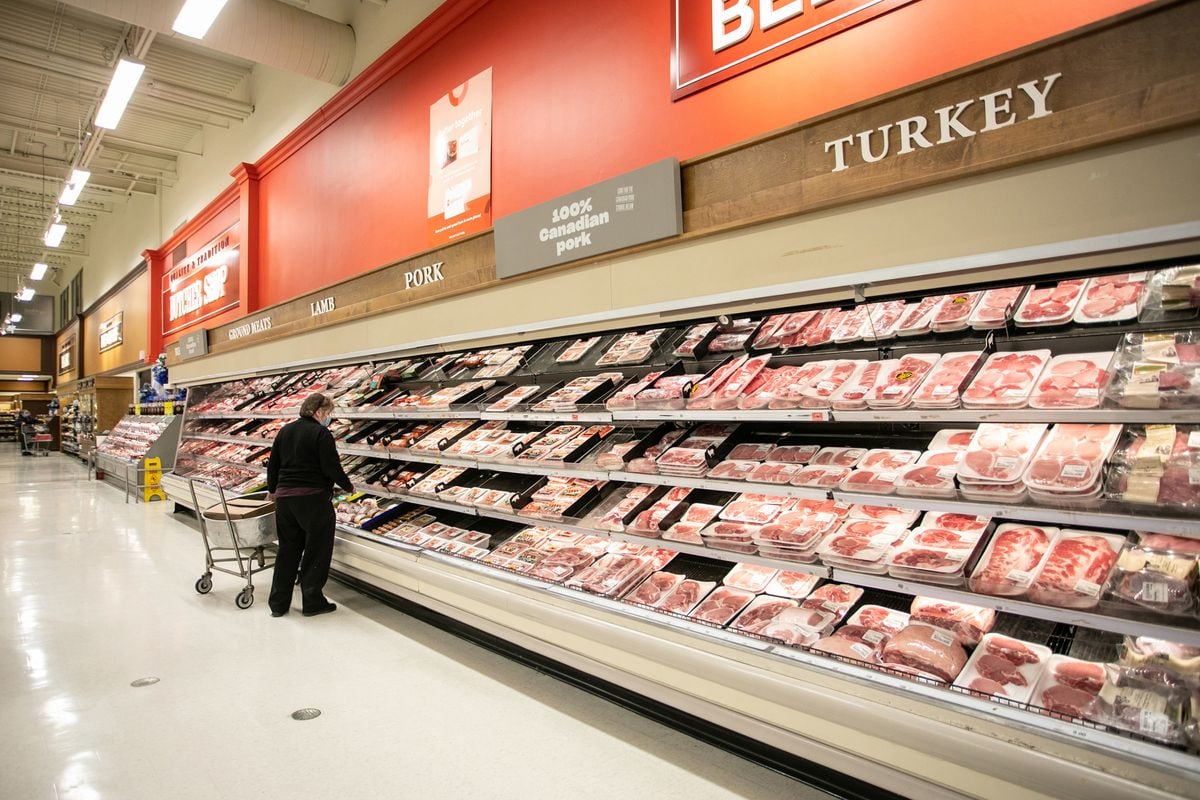 Instó a Ottawa a seguir adelante con las etiquetas de advertencia de alimentos a pesar de pedir una excepción para la carne molida.