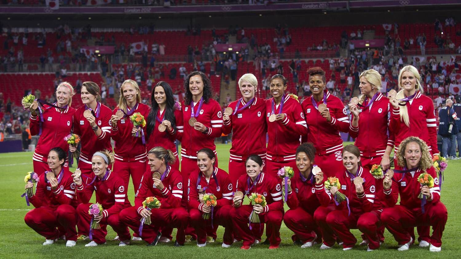 Canadian Women S Soccer Team Gets Olympic Bronze Medals The Globe And Mail