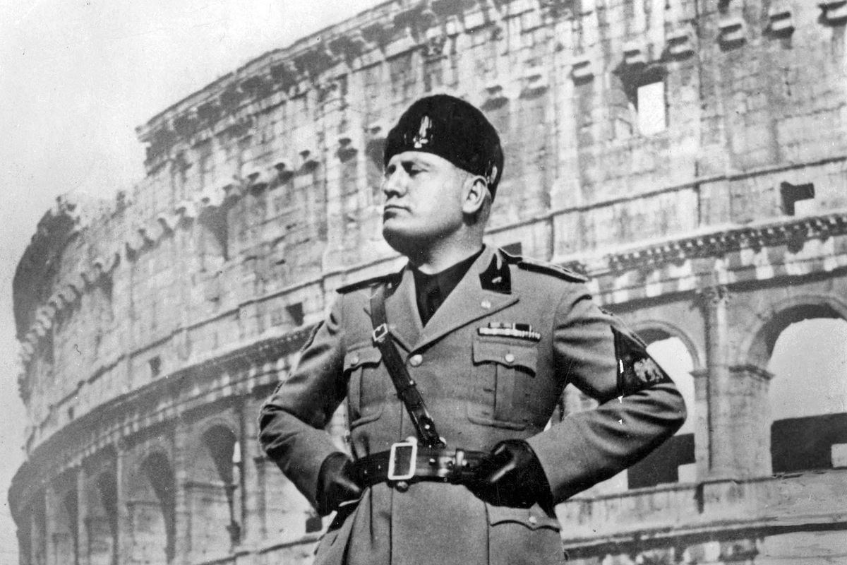 Рим вторая мировая. Бенито Муссолини Италия. Бенито Муссолини Дуче Италии. Бенито Муссолини 1919.