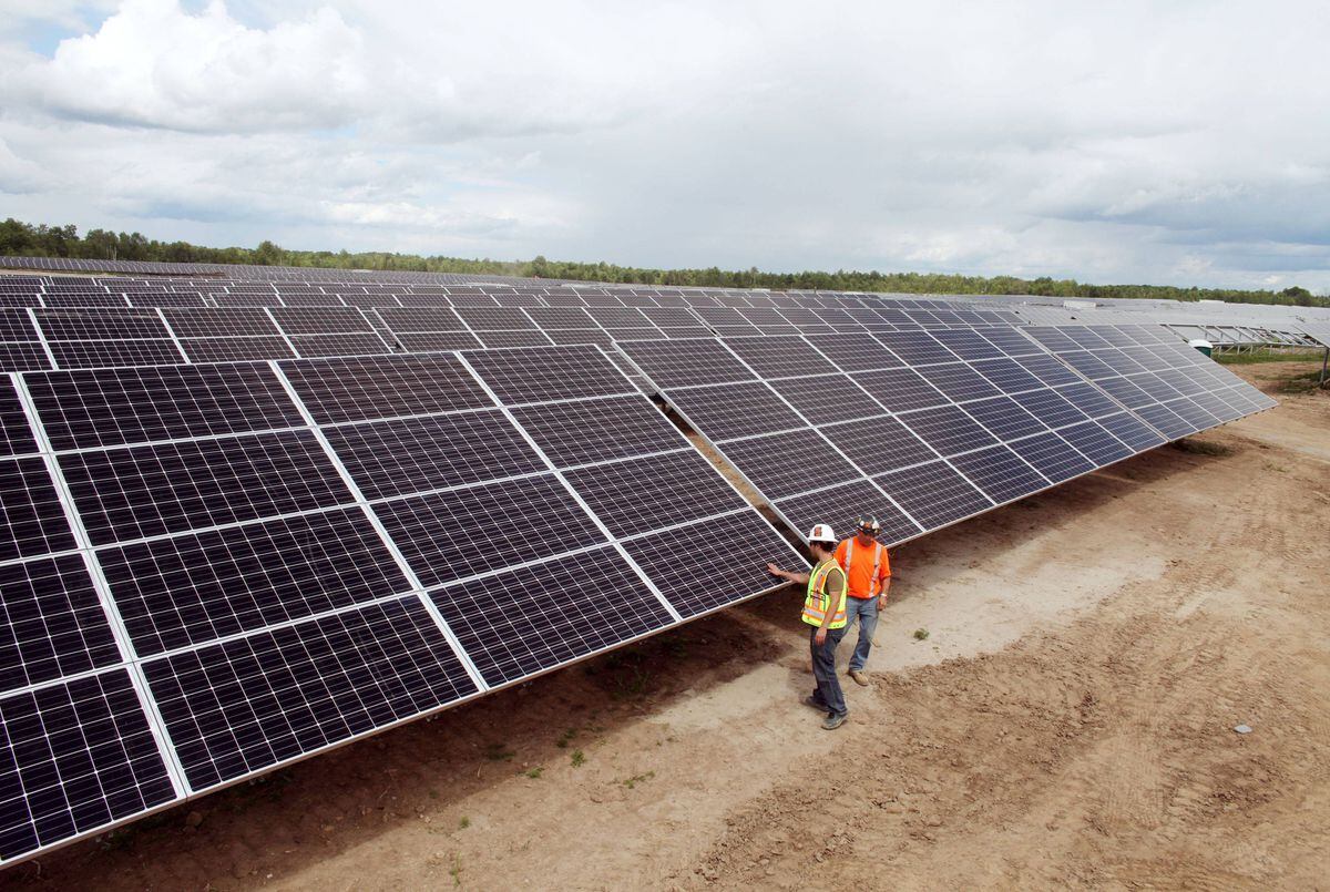 solar-power-surging-to-forefront-of-canadian-energy-the-globe-and-mail