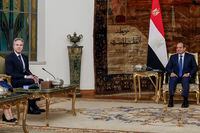 U.S. Secretary of State Antony Blinken, left, meets with Egypt's President Abdel Fattah El-Sisi looks on during a meeting with U.S. Secretary of State Antony Blinken in Cairo, Egypt, Thursday Jan. 11, 2024. (Evelyn Hockstein/Pool via AP)