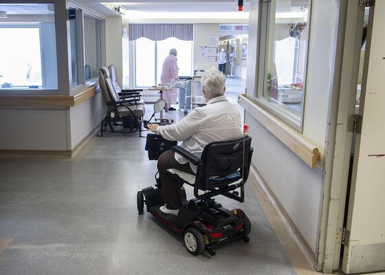 Ottawa to introduce legislation to complement new voluntary national standards for nursing homes