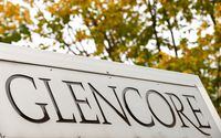 FILE PHOTO: The logo of commodities trader Glencore is pictured in front of the company's headquarters in Baar, Switzerland, September 30, 2015. REUTERS/Arnd Wiegmann