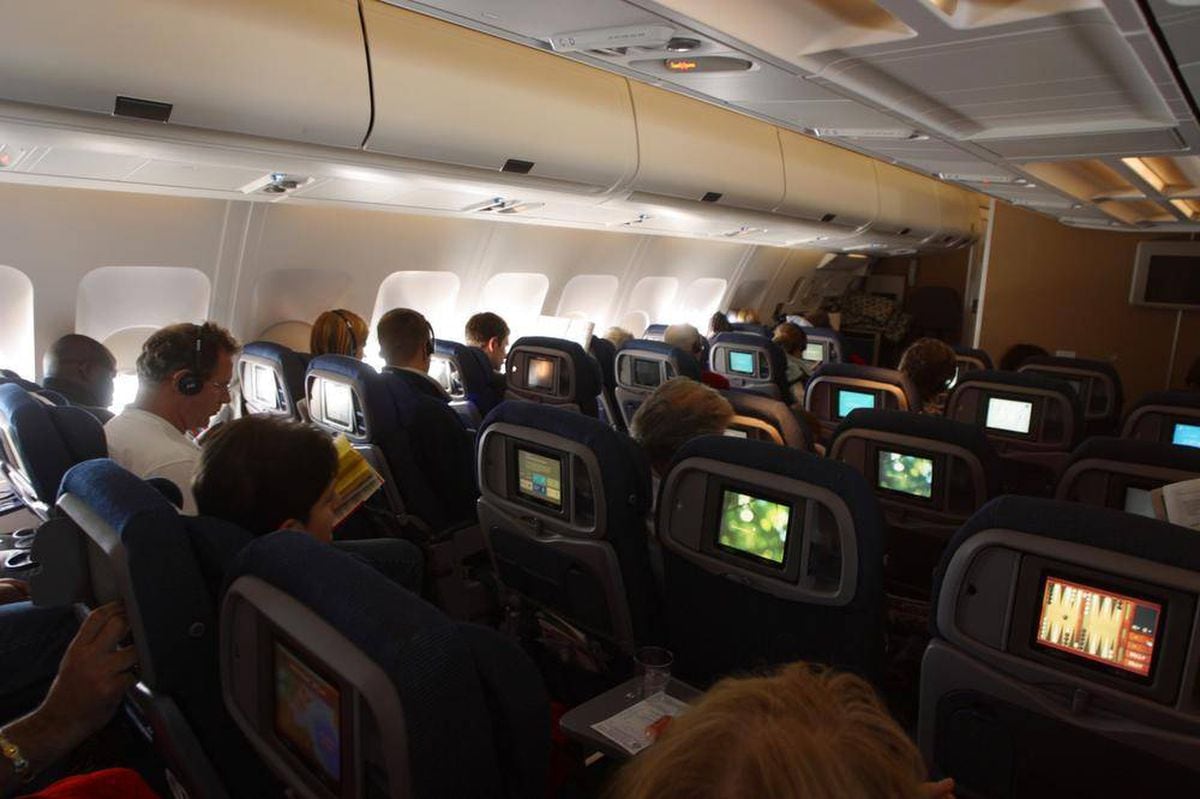 Westjet Removing Seat Back Tv Monitors In Favour Of Wifi