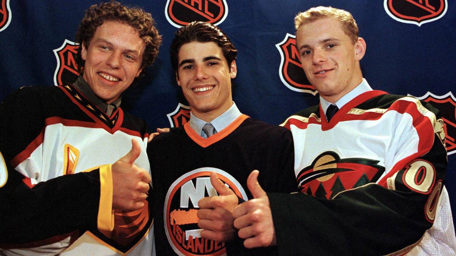 Первый номер драфта. ДРАФТ НХЛ 2000 года. Первый номер драфта НХЛ. ДРАФТ НХЛ 2003 фото. Ре ДРАФТ НХЛ.