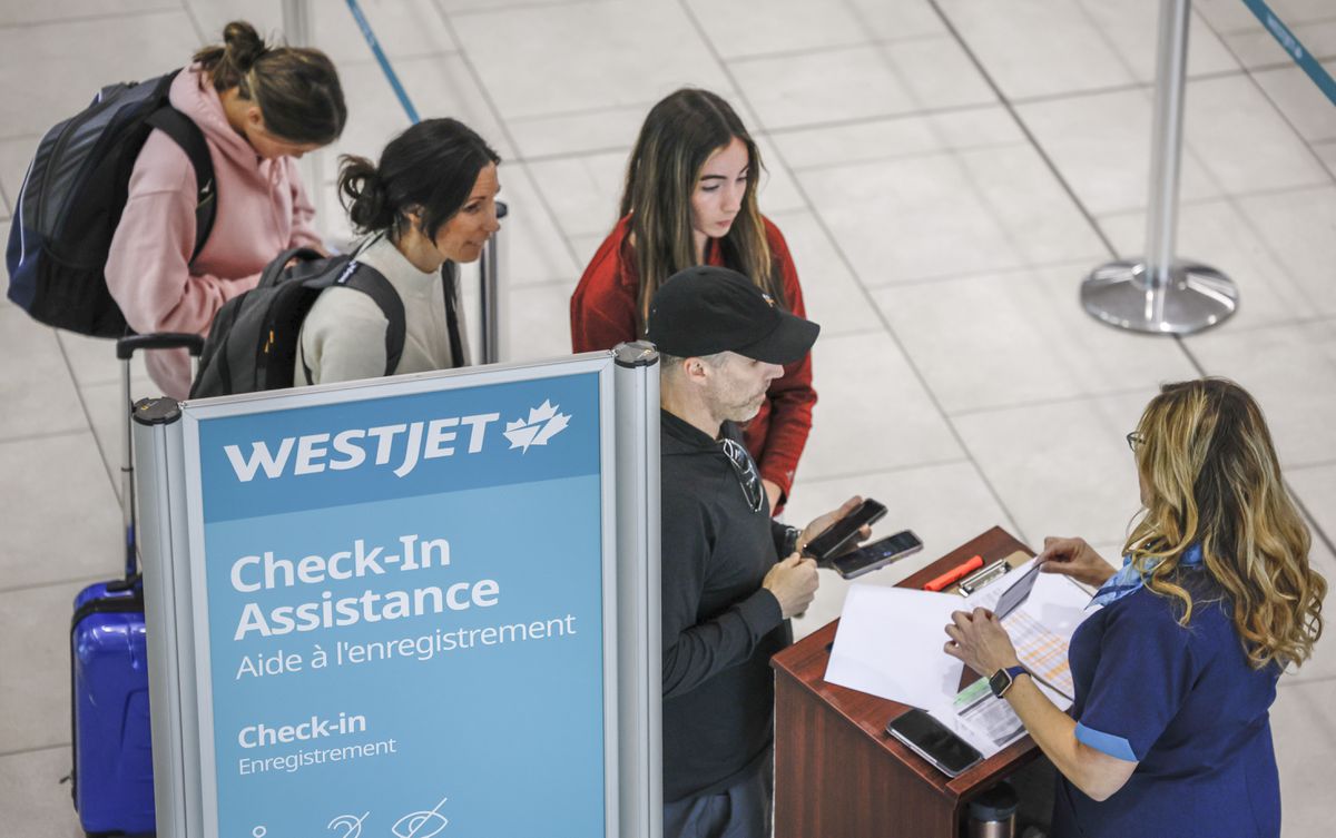 WestJet unika strajku w związku z umową, która daje jego pilotom duże podwyżki płac