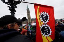 Picketers march on Parliament Hill as approximately 155,000 public sector union workers with the Public Service Alliance of Canada (PSAC) continue to strike, in Ottawa, Ontario, Canada April 26, 2023. REUTERS/Blair Gable