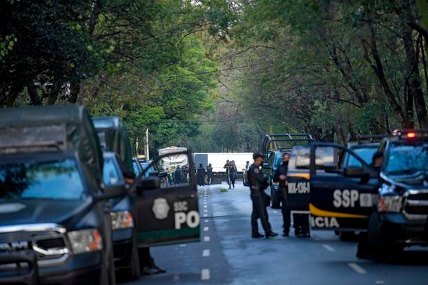 Gunmen wound Mexico City's police chief in early morning attack ...