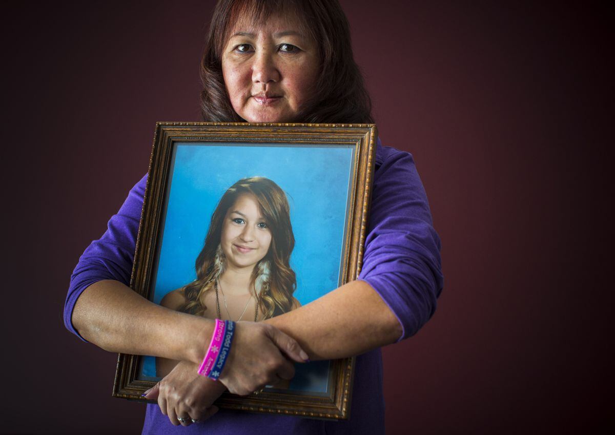 B.C. judge allows Amanda Todd's name to be made public as her accused tormentor heads to trial thumbnail
