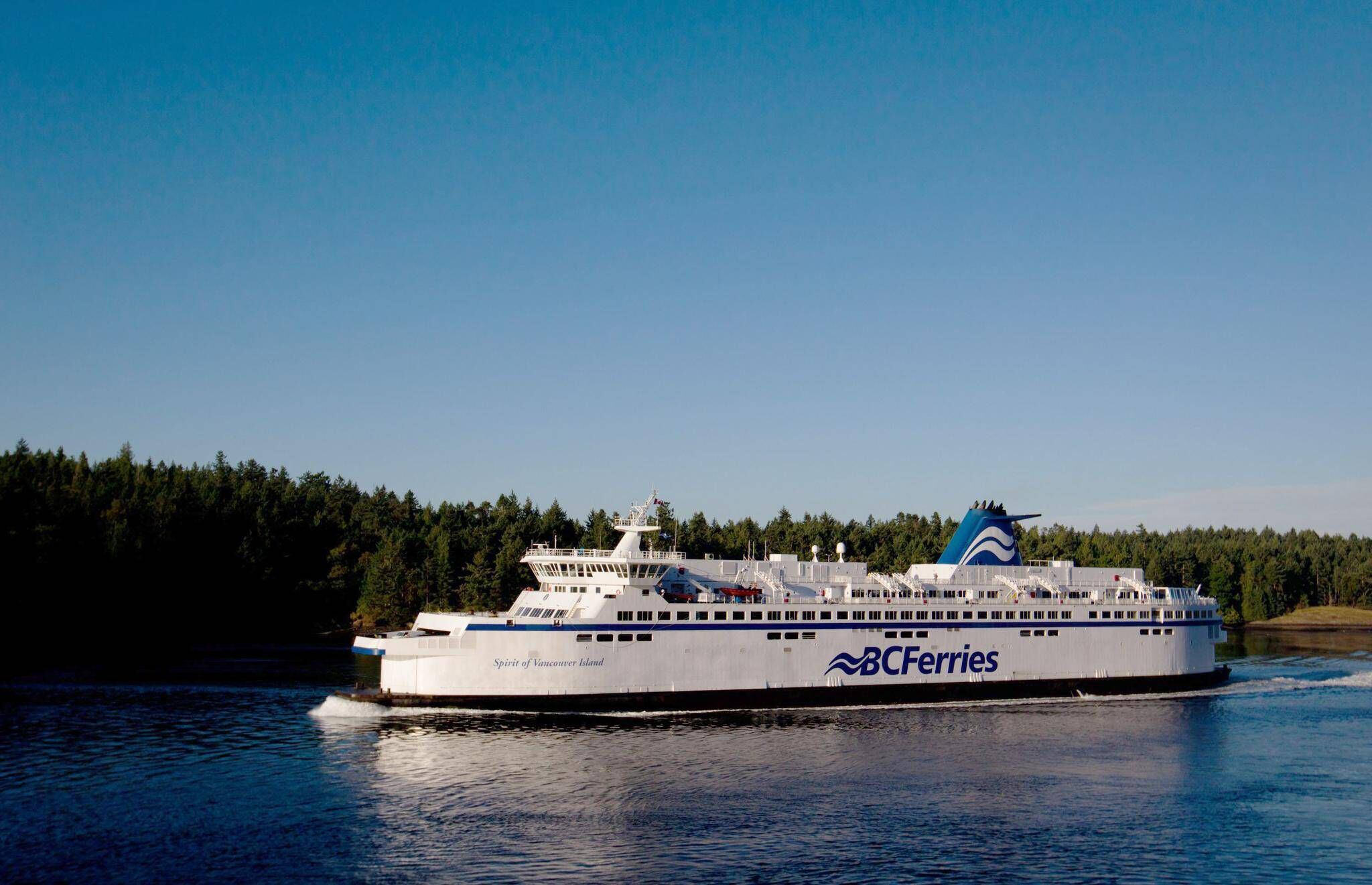 Bc Ferries Crews Rescue Six From Sinking Boats Off Vancouver