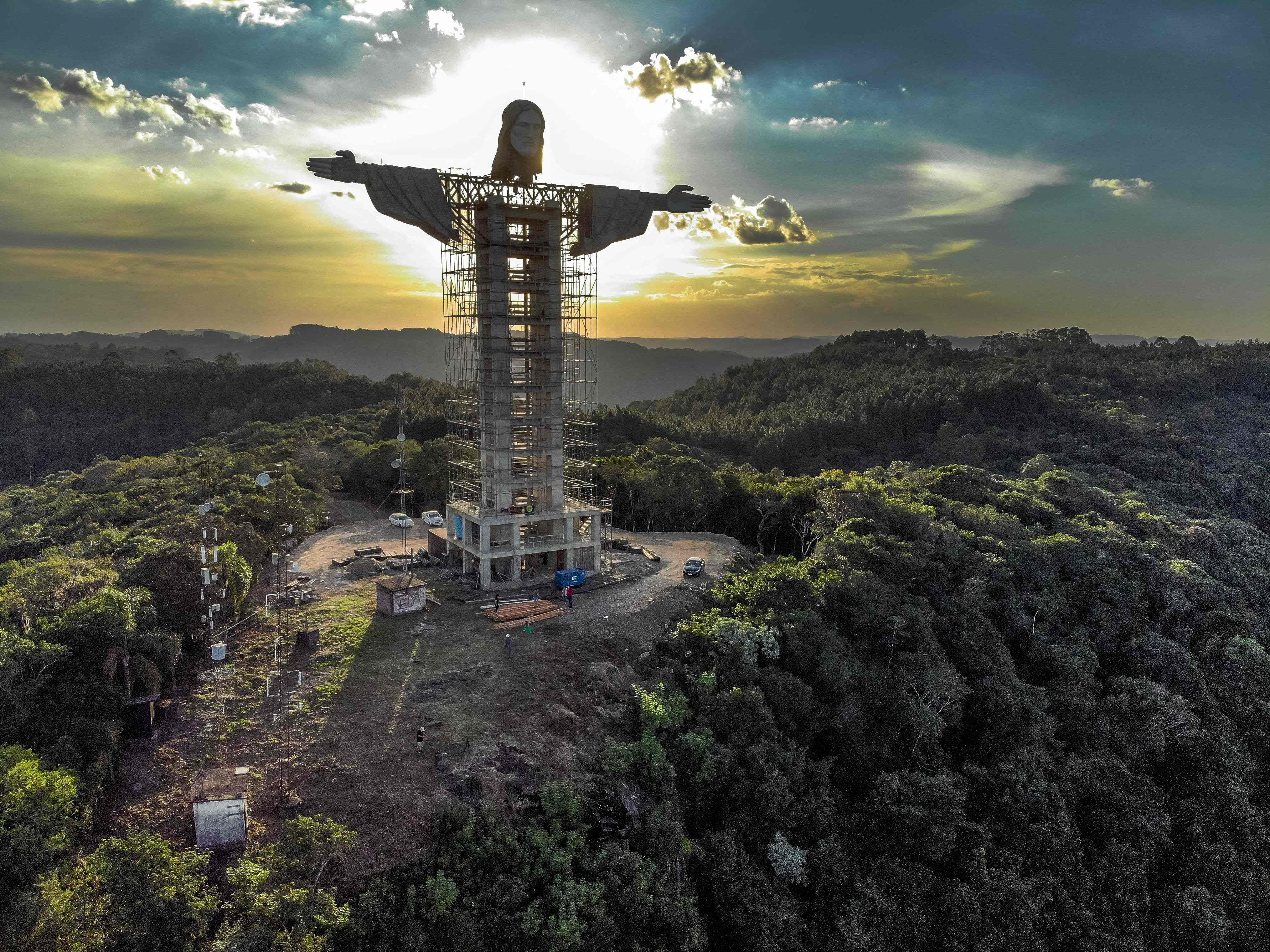 Construction photos of world's third-tallest statue of Jesus Christ in  Brazil - The Globe and Mail