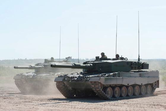 Canada donating four Leopard battle tanks to Ukraine