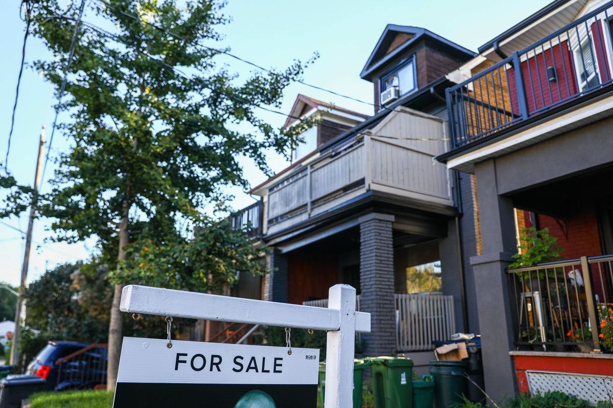 In Ontario, real estate buyers are holding out for a price cut