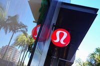 A Lululemon sign is seen at a shopping mall in San Diego, California, U.S., November, 23, 2022.  REUTERS/Mike Blake