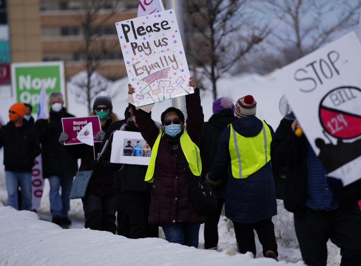 Ontario court strikes down Bill 124, law limiting public sector wage increases