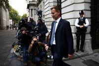 New Chancellor of the Exchequer Jeremy Hunt arrives at Downing Street in London, Britain, October 14, 2022. REUTERS/Henry Nicholls