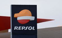 FILE PHOTO: The logo of Spanish energy group Repsol is seen at a gas station in Vecindario, on the island of Gran Canaria, Spain, October 26, 2022. REUTERS/Borja Suarez/File Photo