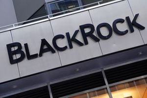 FILE PHOTO: The BlackRock logo is pictured outside their headquarters in the Manhattan borough of New York City, New York, U.S., May 25, 2021. REUTERS/Carlo Allegri/File Photo