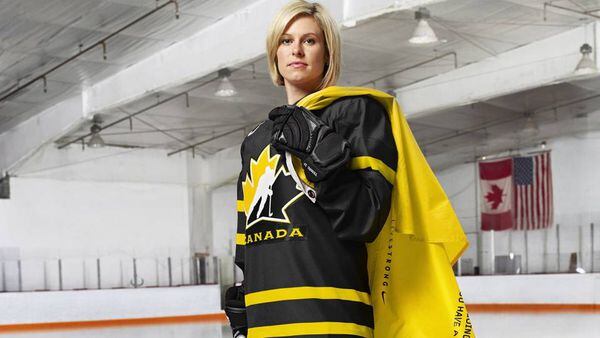 Canadian women's hockey team dons Livestrong jerseys