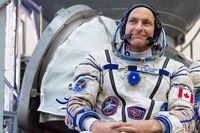 Work Request Description: Expedition 58 crew qualification exams and preflight imagery at GCTC