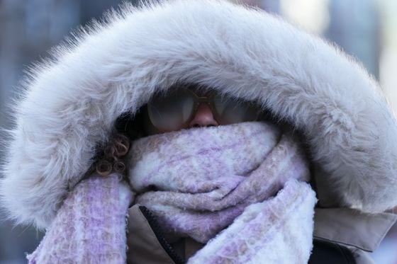 Advocates say Toronto warming centres at capacity as extreme cold grips the province