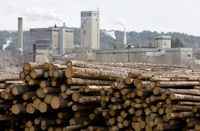 &nbsp;Logs are piled up at West Fraser Timber in Quesnel, B.C., Tuesday, April 21, 2009. THE CANADIAN PRESS/Jonathan Hayward