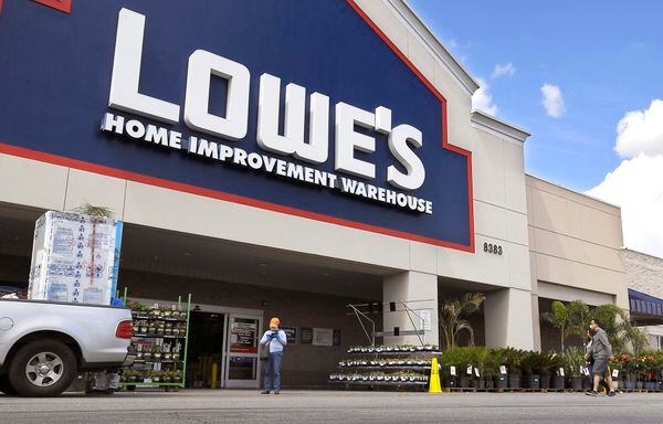Lowe’s leaves Canada, interest-free pupil loans and extra momentary overseas staff: Should-read enterprise and investing tales