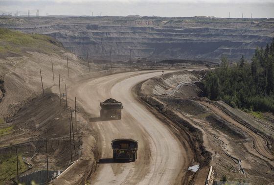 Review of oil sands cleanup funding program needs public input, says Alberta NDP