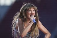 Taylor Swift performs at Levi's Stadium in Santa Clara, Calif. Friday, July 28, 2023. (THE CANADIAN PRESS/San Francisco Chronicle via AP/Jessica Christian)